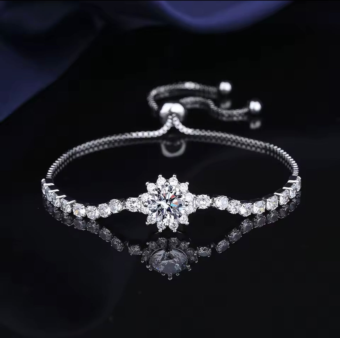 White Zircon Stone Snowflake Bracelet