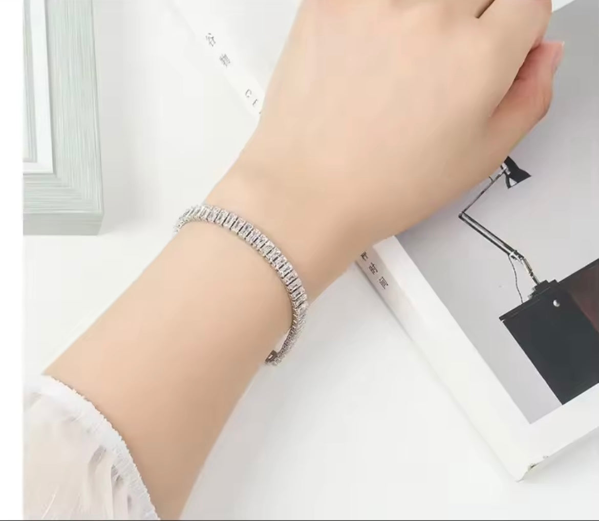 925 Sterling Silver Bracelet Elegant Zircon