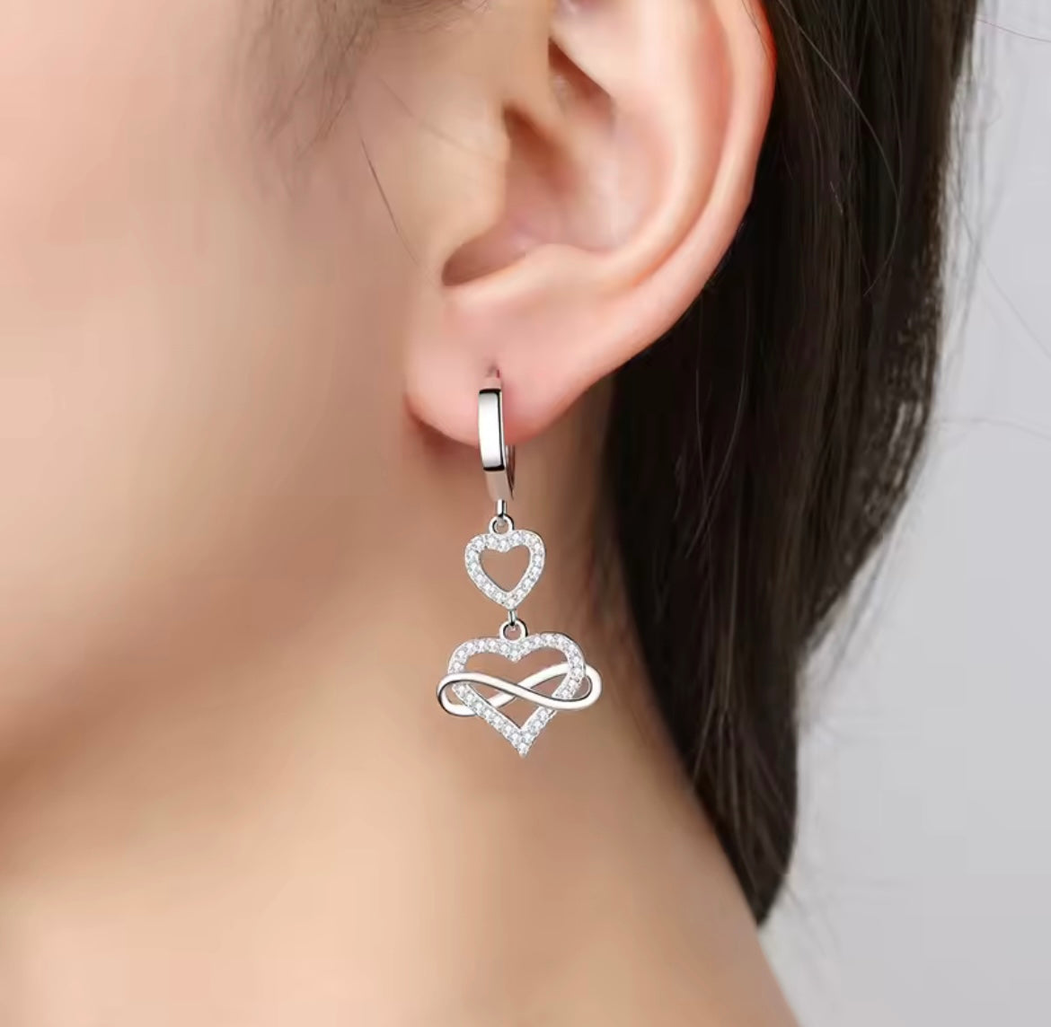 925 Sterling silver heart to heart infinity earrings
