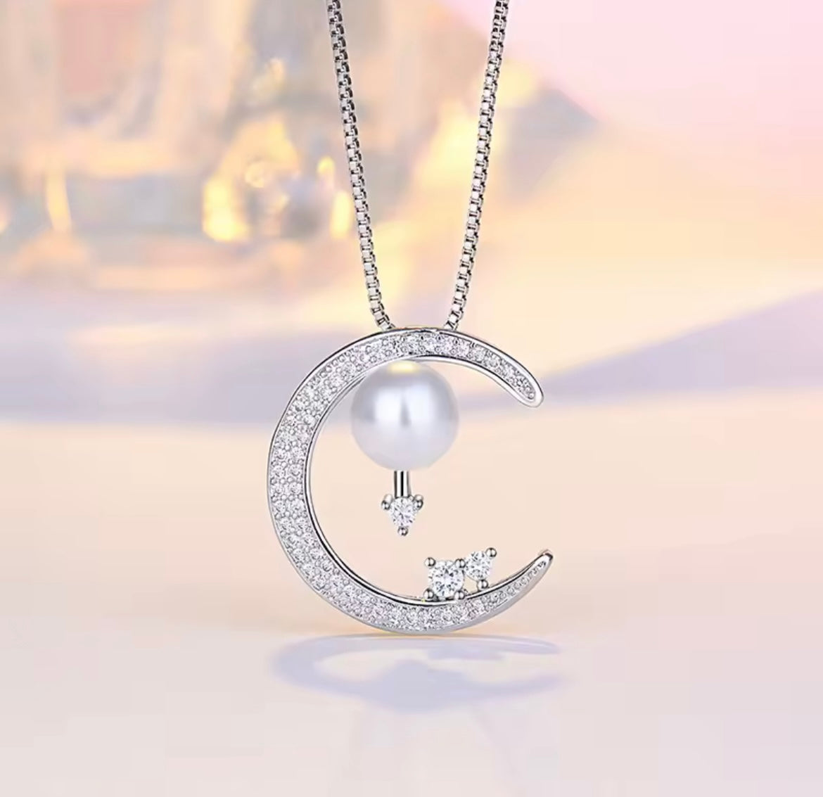 925 Sterling silver pearl moon pendant