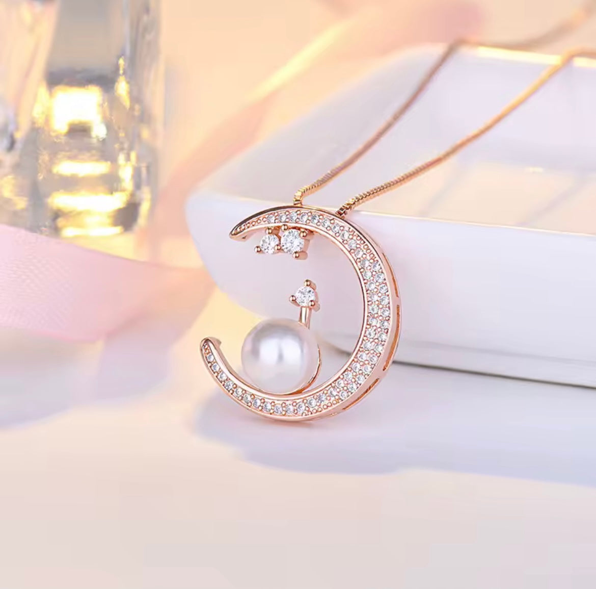 925 Sterling silver pearl moon pendant