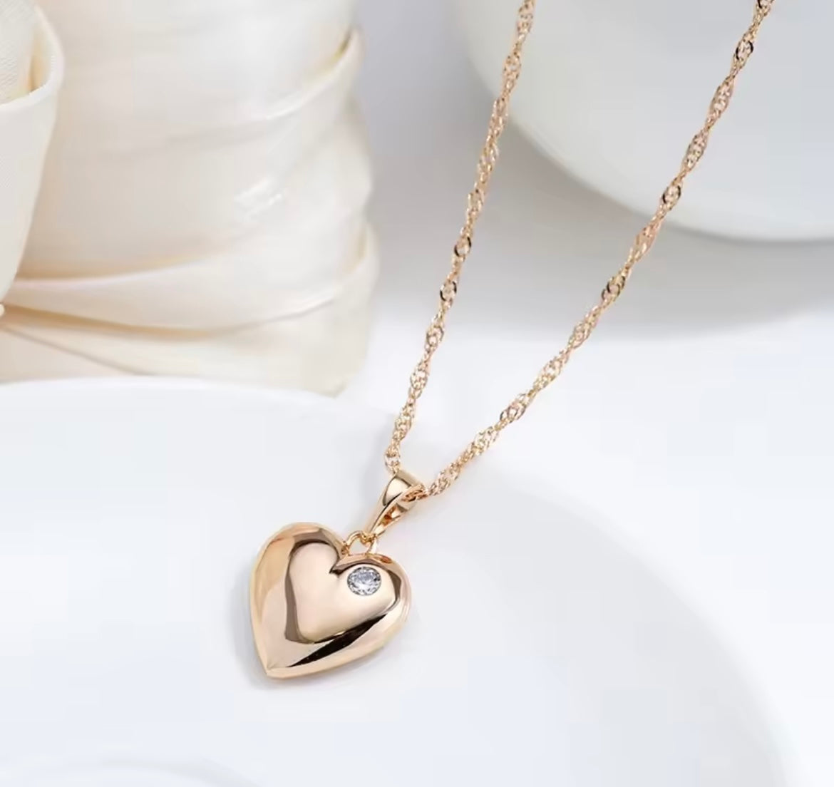 Rose gold heart necklace