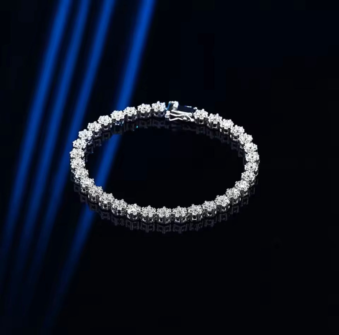 Light Luxury 925 Sterling Silver Crafted Moissanite Gemstone Bracelet