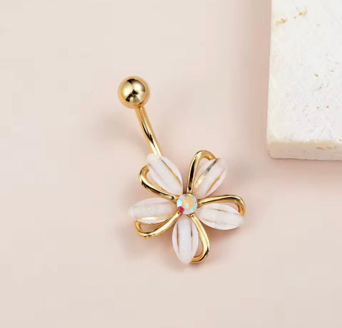 Crystal flower belly bar