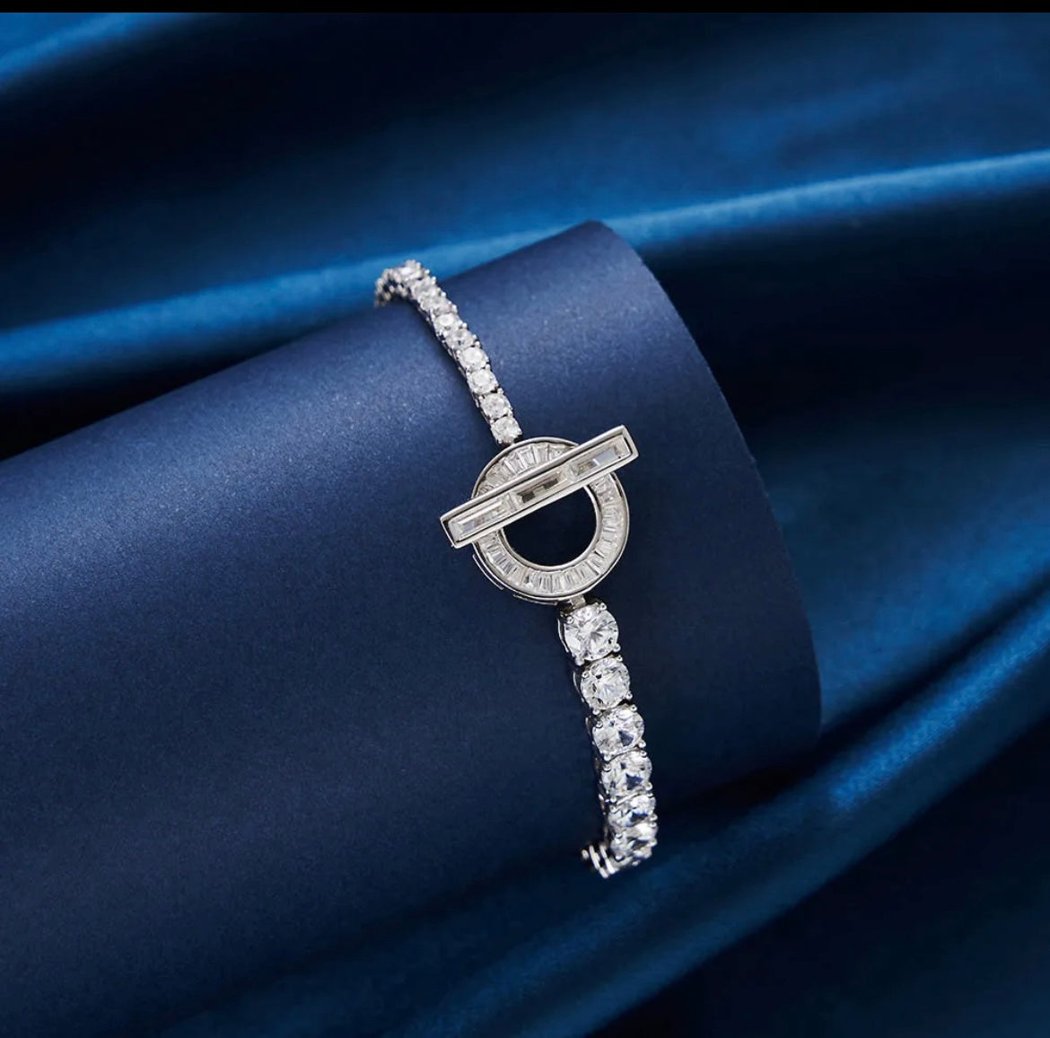 925 Sterling silver OT Toggle bracelet