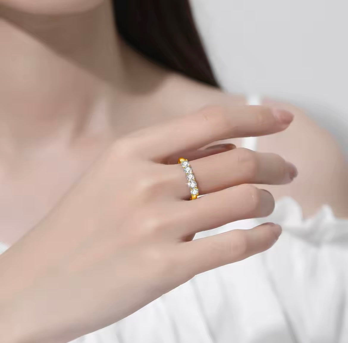 18K Gold Moissanite Ring
