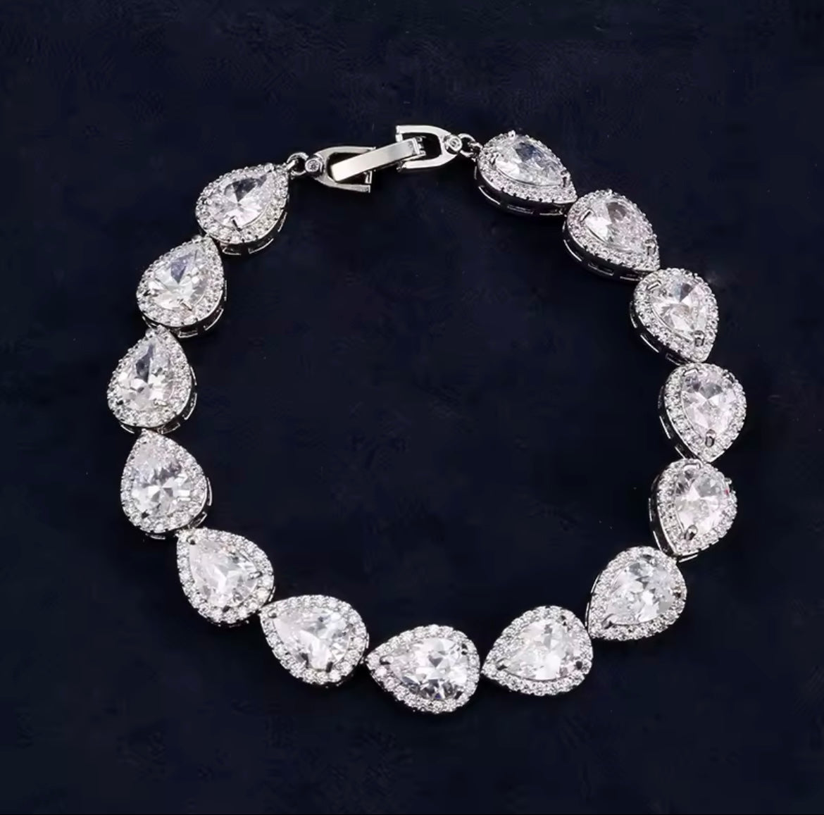 Water Drop Pear Shaped Zircon Bracelet