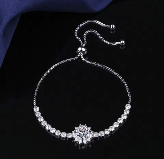 White Zircon Stone Snowflake Bracelet