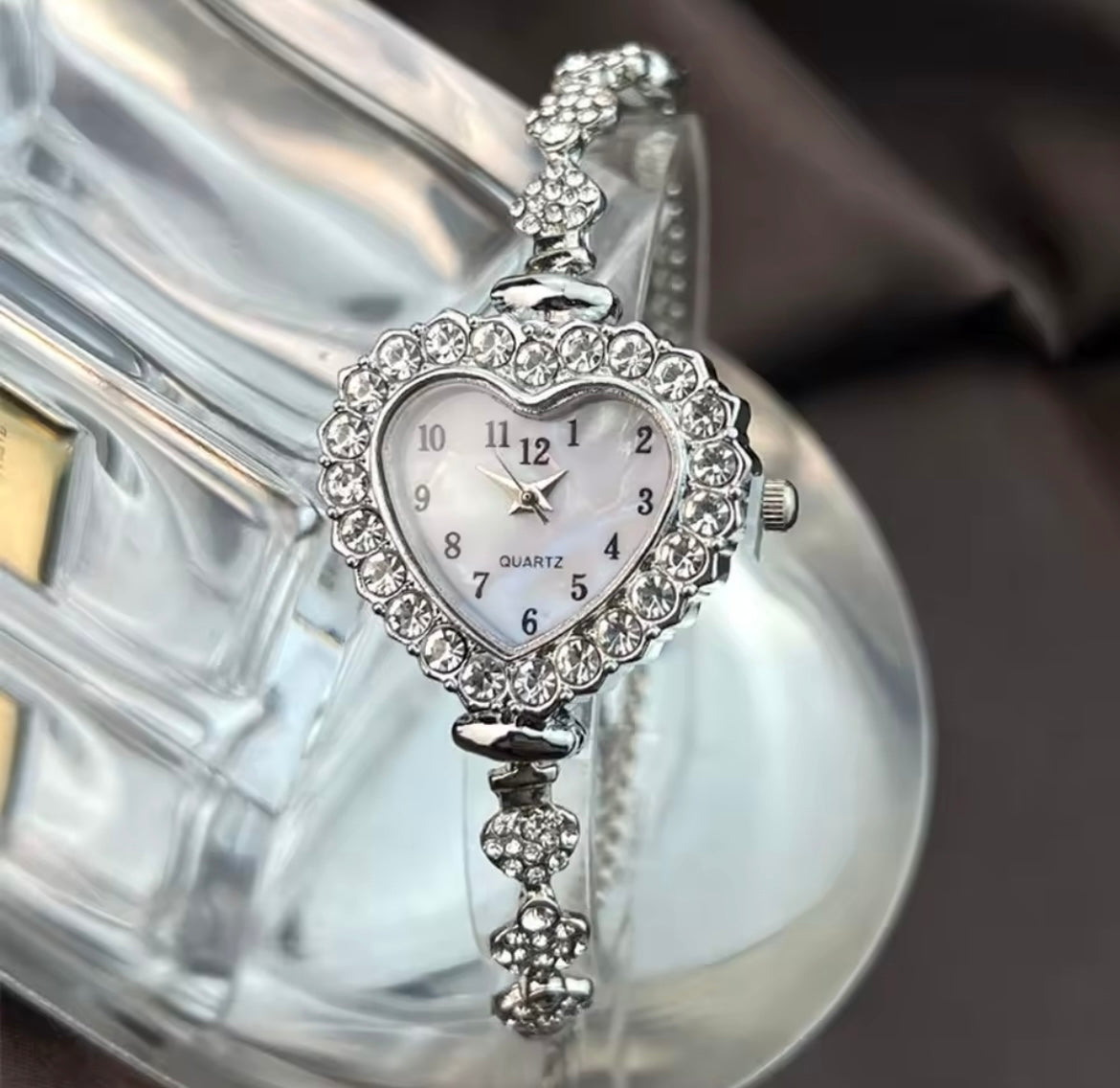 Stainless steel heart quartz watch