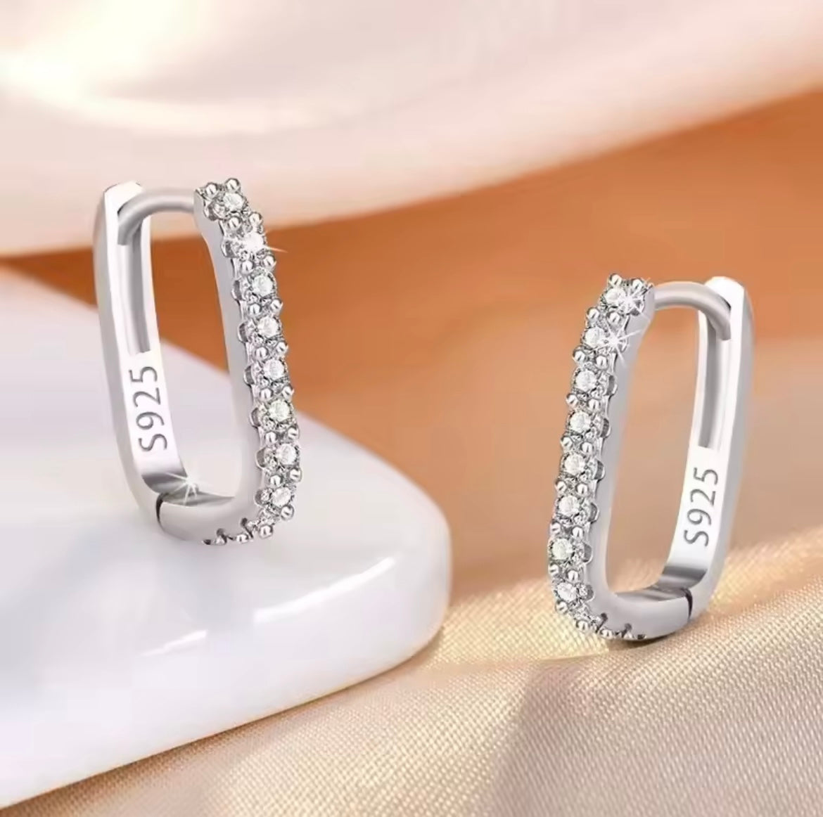 925 Sterling silver Crystal Zirconia earrings
