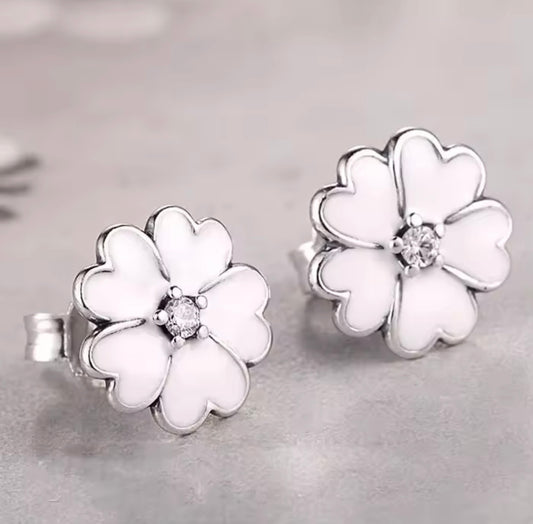 925 Sterling silver flower stud earrings