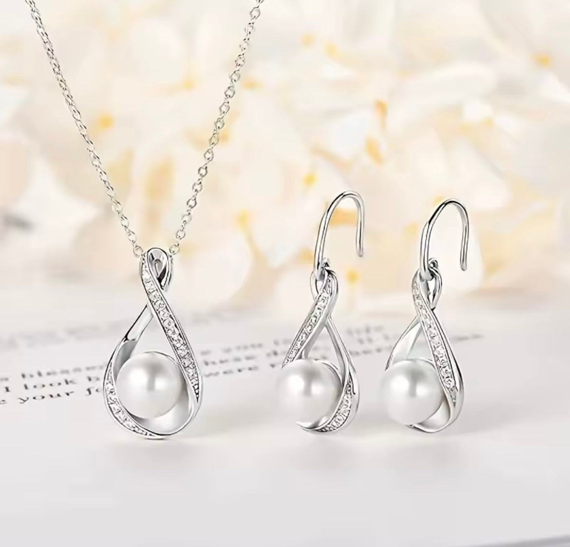 925 Sterling Silver Moissanite Natural Freshwater Pearl Pendant Necklace & Earrings Set