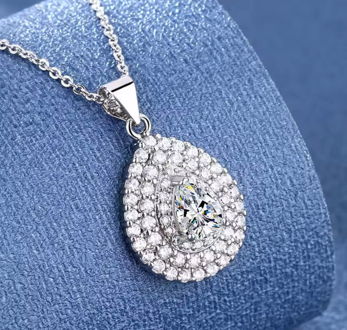 925 Sterling Silver Shining Zircon Water Droplet Pendant Necklace