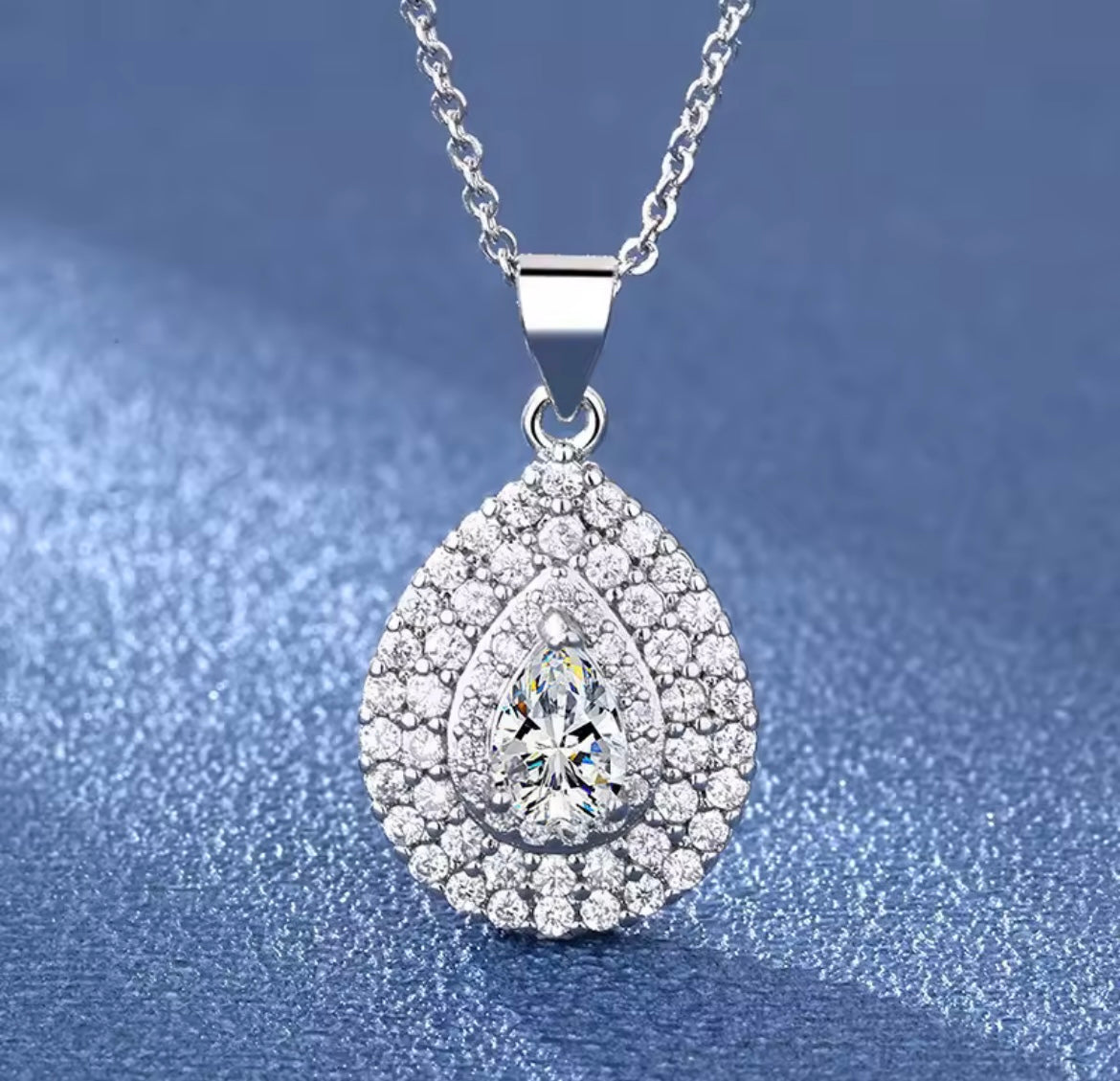 925 Sterling Silver Shining Zircon Water Droplet Pendant Necklace