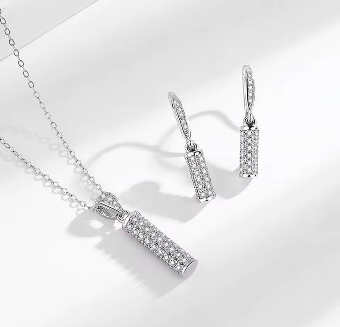 925 Sterling Silver Cylindrical Necklace And Earrings Set