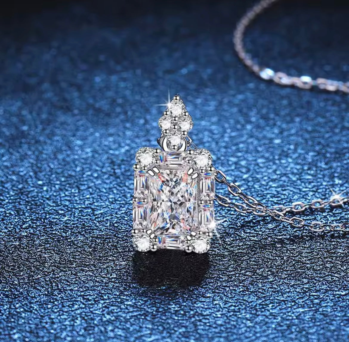 925 Sterling silver Emerald necklace