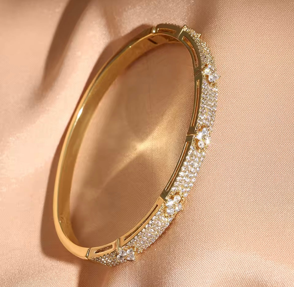 Stainless Steel Flower Open Bangle