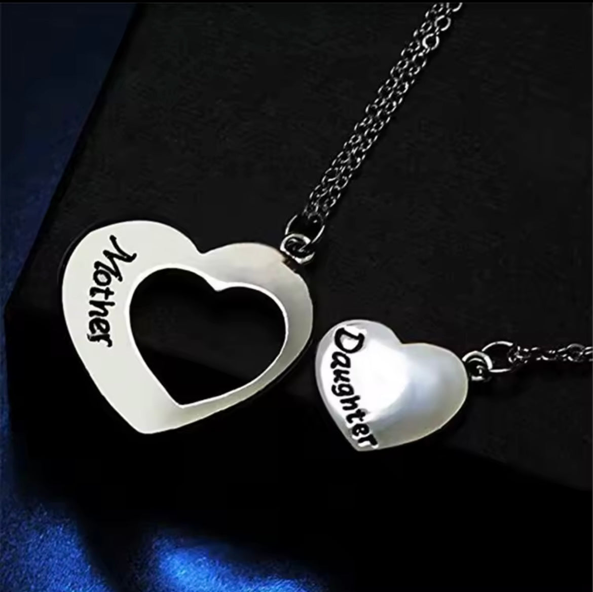 2PCS Mother & Daughter Heart Necklace Set