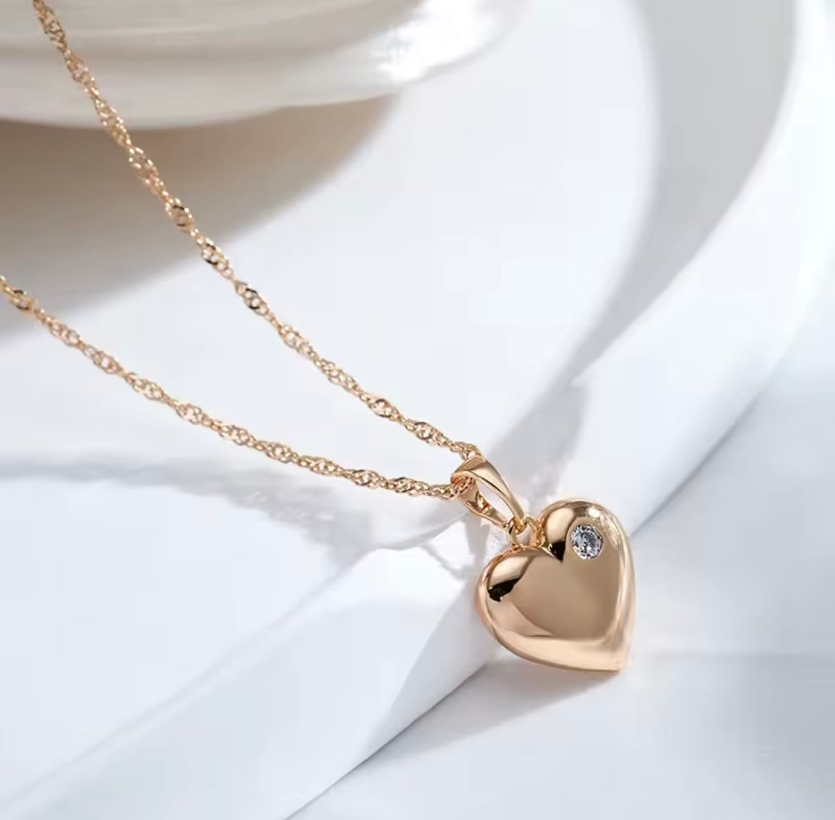 Rose gold heart necklace