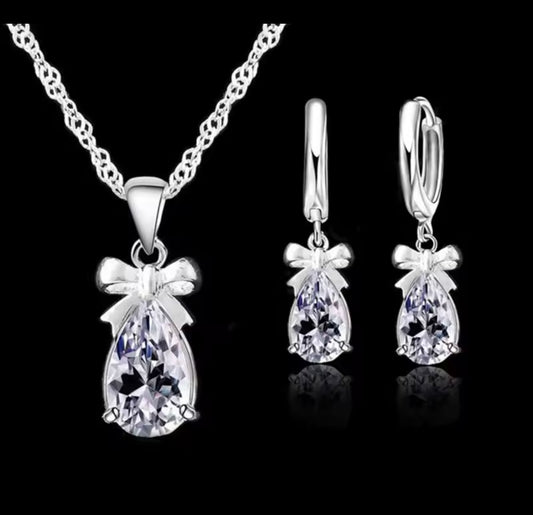 925 Sterling silver teardrop with bow set