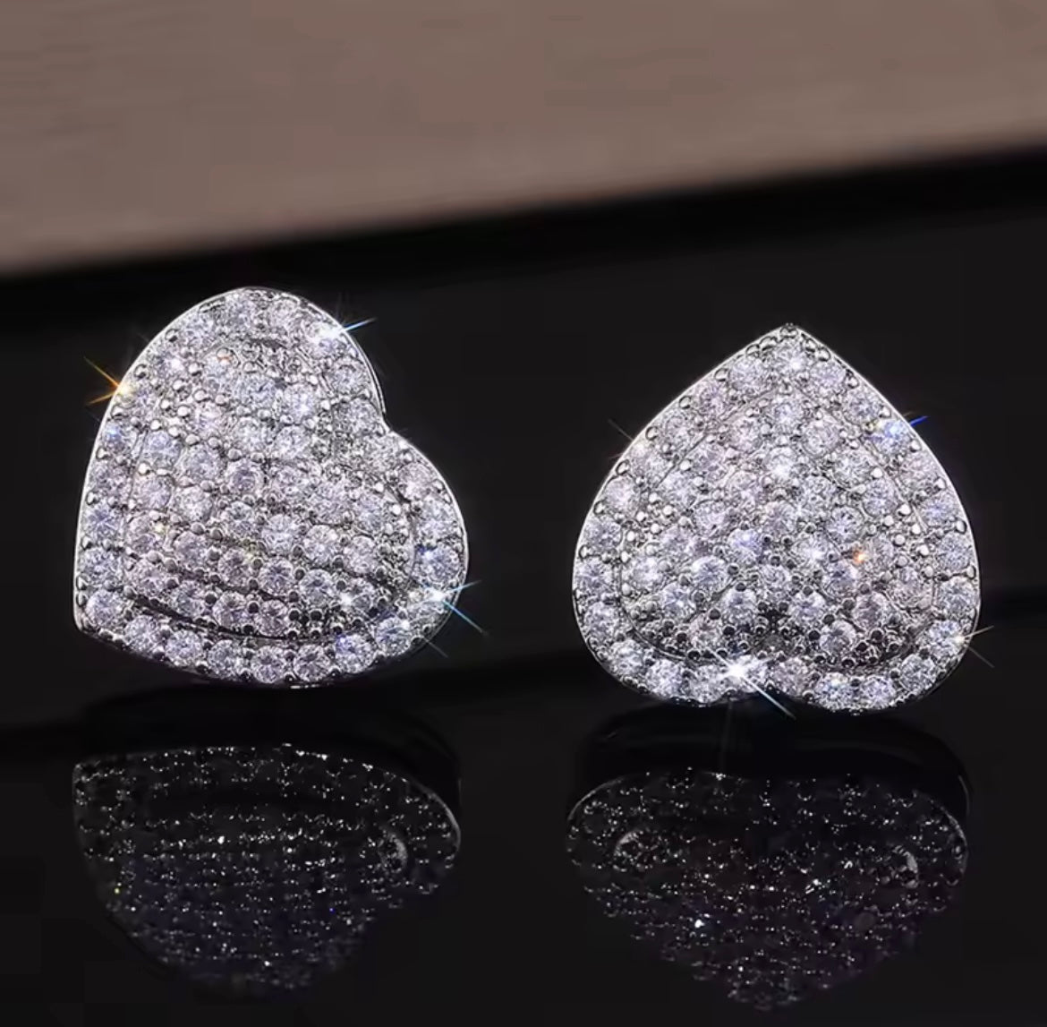 925 Sterling silver heart stud earrings