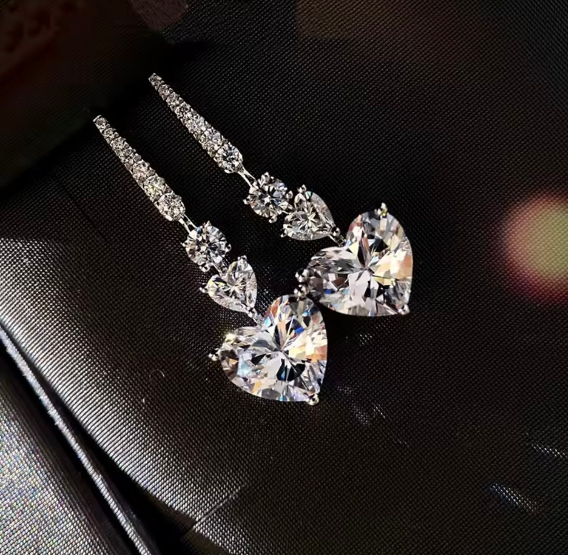 925 Sterling silver heart dangly earrings