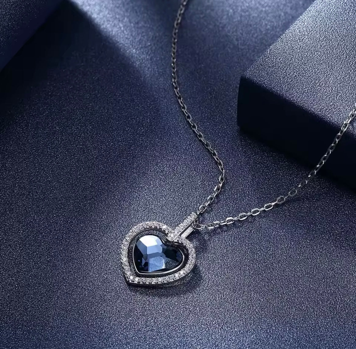 925 Sterling Silver Blue Crystal Heart Pendant