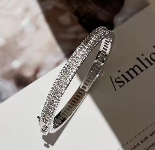 925 Sterling Silver Luxury Crystal Bangle