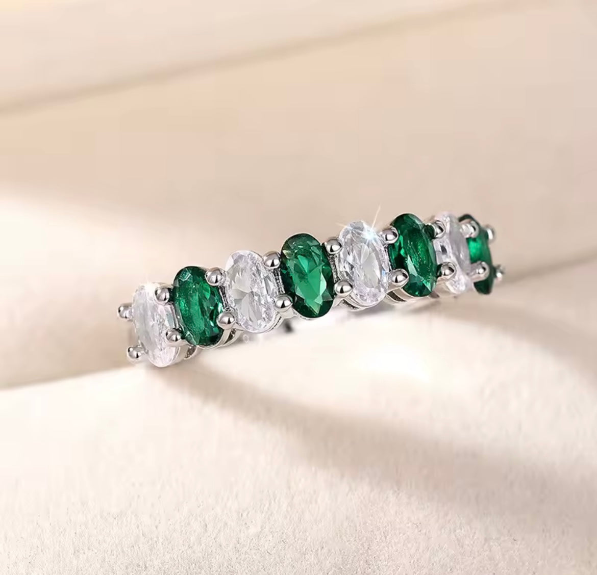 925 Sterling silver Oval Emerald Ring
