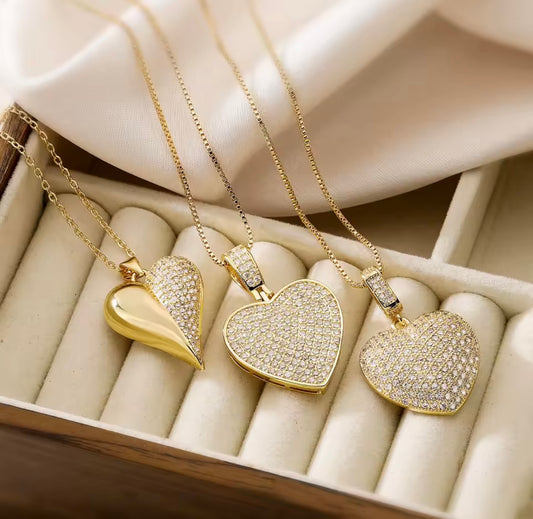 Cubic Zirconia gold heart necklace