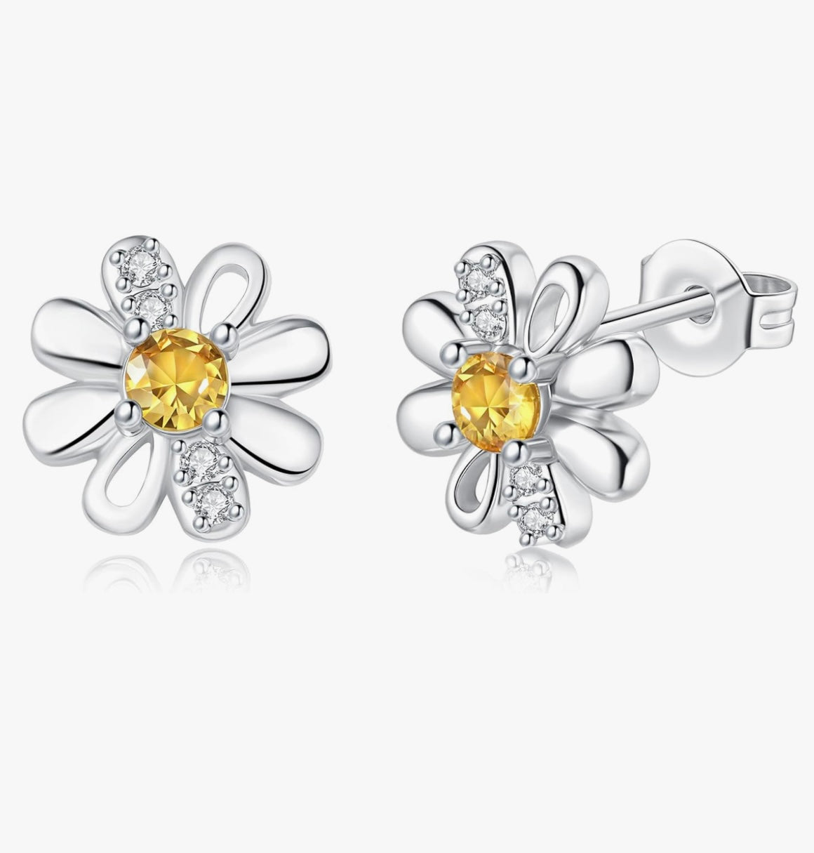 925 Sterling silver daisy stud earrings