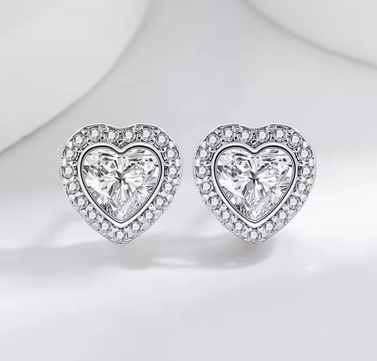 925 Sterling silver heart stud earrings