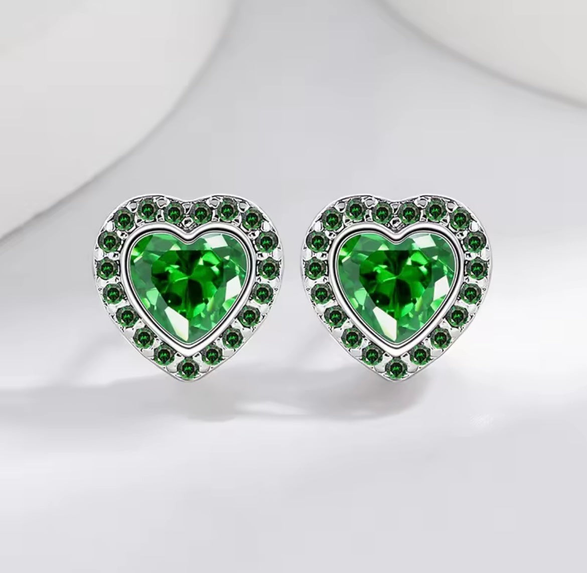 925 Sterling silver heart stud earrings
