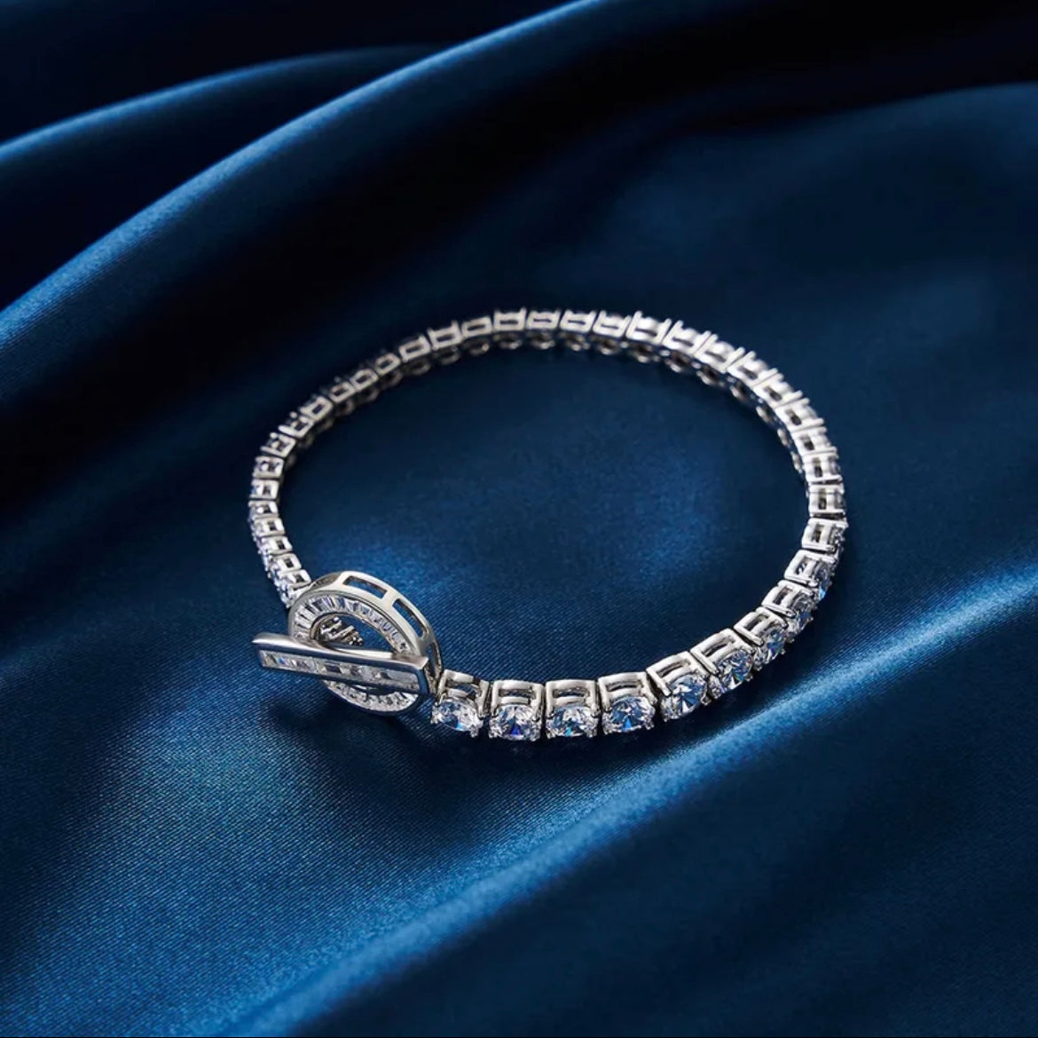 925 Sterling silver OT Toggle bracelet