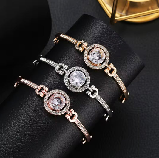 Sparkling luxury bracelet