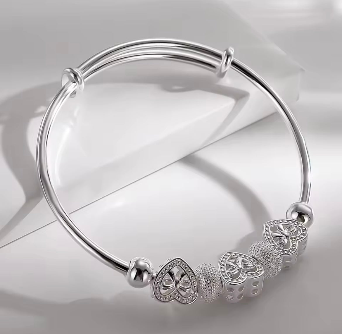 925 Sterling silver adjustable heart charm bangle