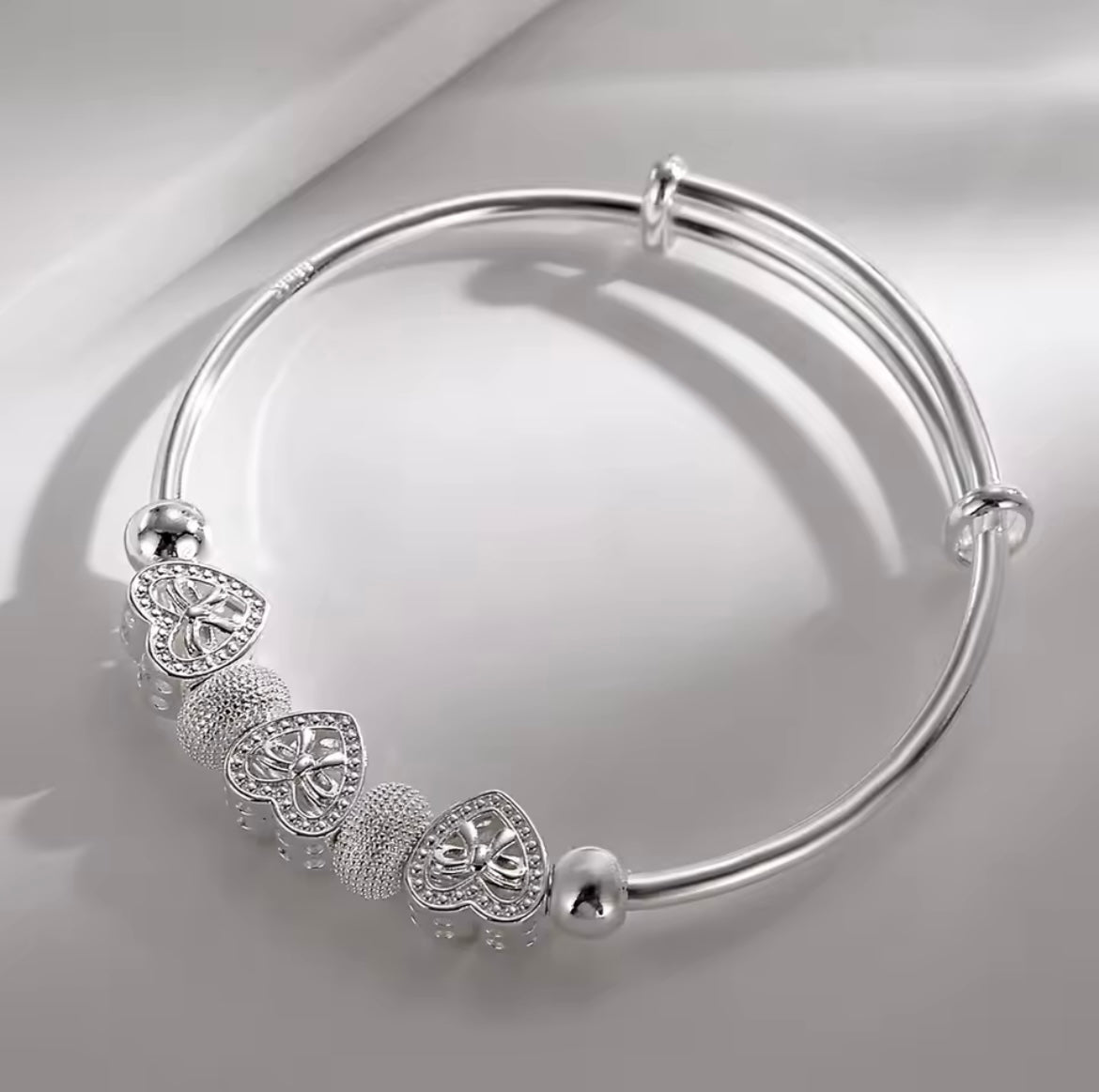 925 Sterling silver adjustable heart charm bangle