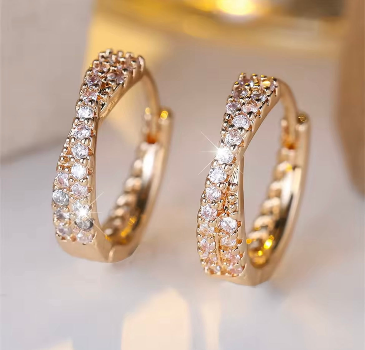 White Zircon Hoop Earrings Vintage Gold/Silver