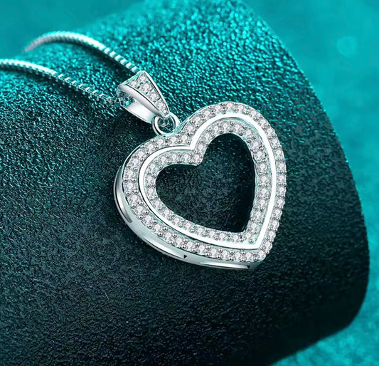 925 Sterling silver heart Moissanite pendant