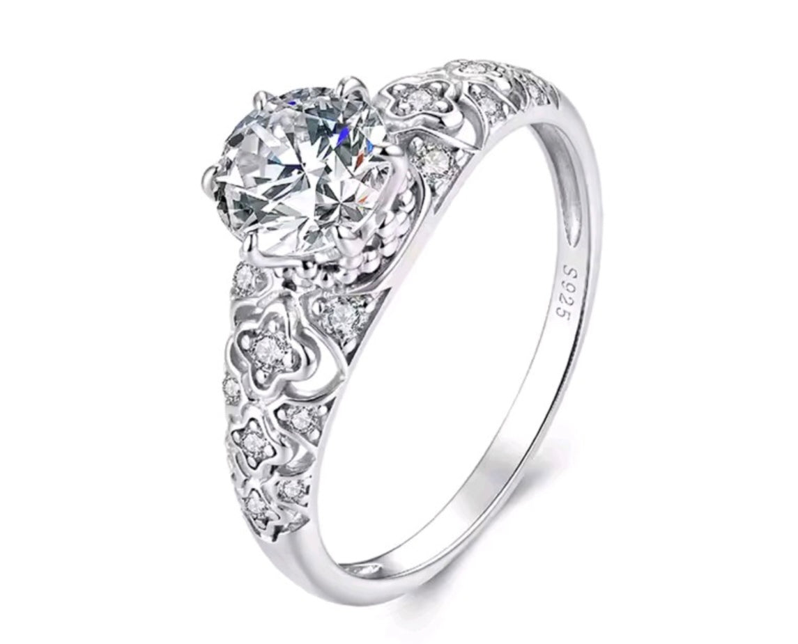 925 sterling silver 1ct Moissante floral design ring