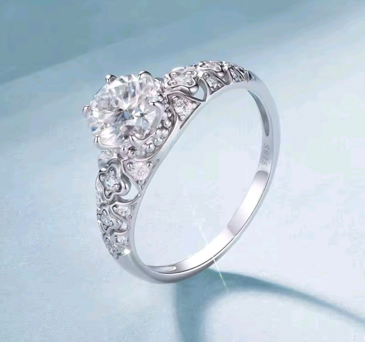 925 sterling silver 1ct Moissante floral design ring