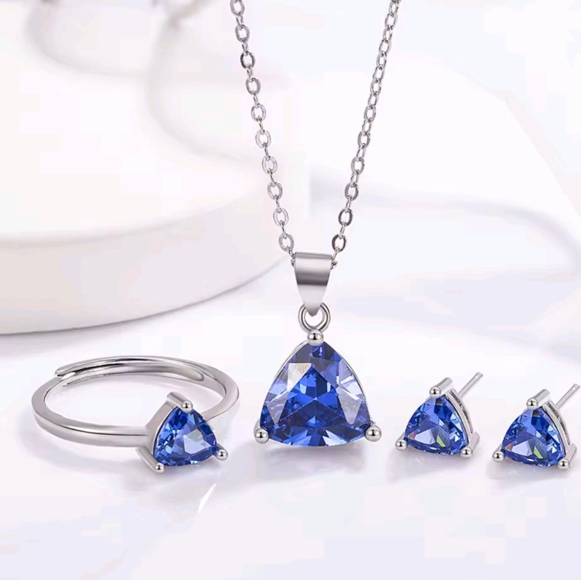 925 Sterling Silver blue triangle jewellery set