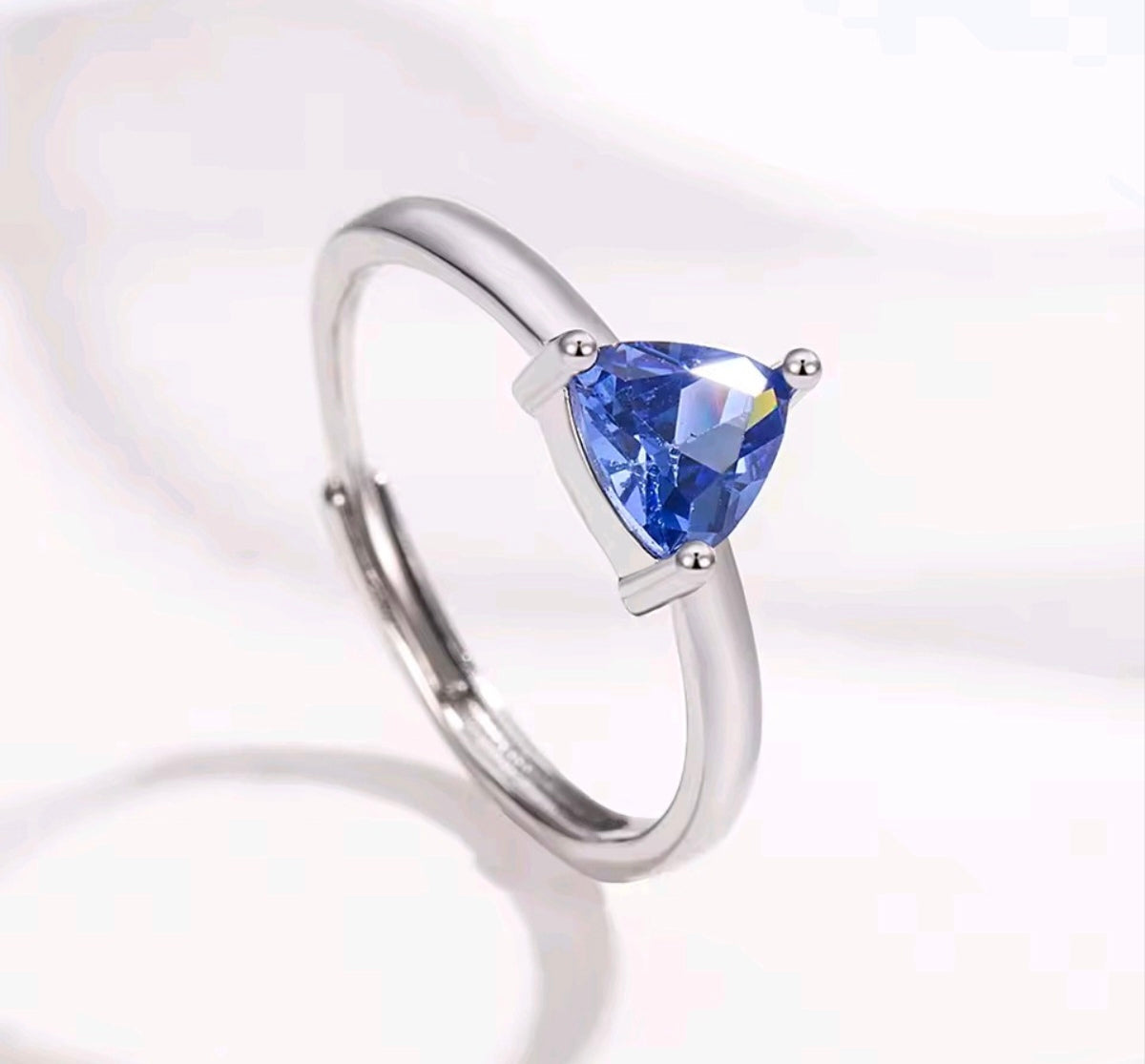 925 Sterling Silver blue triangle jewellery set