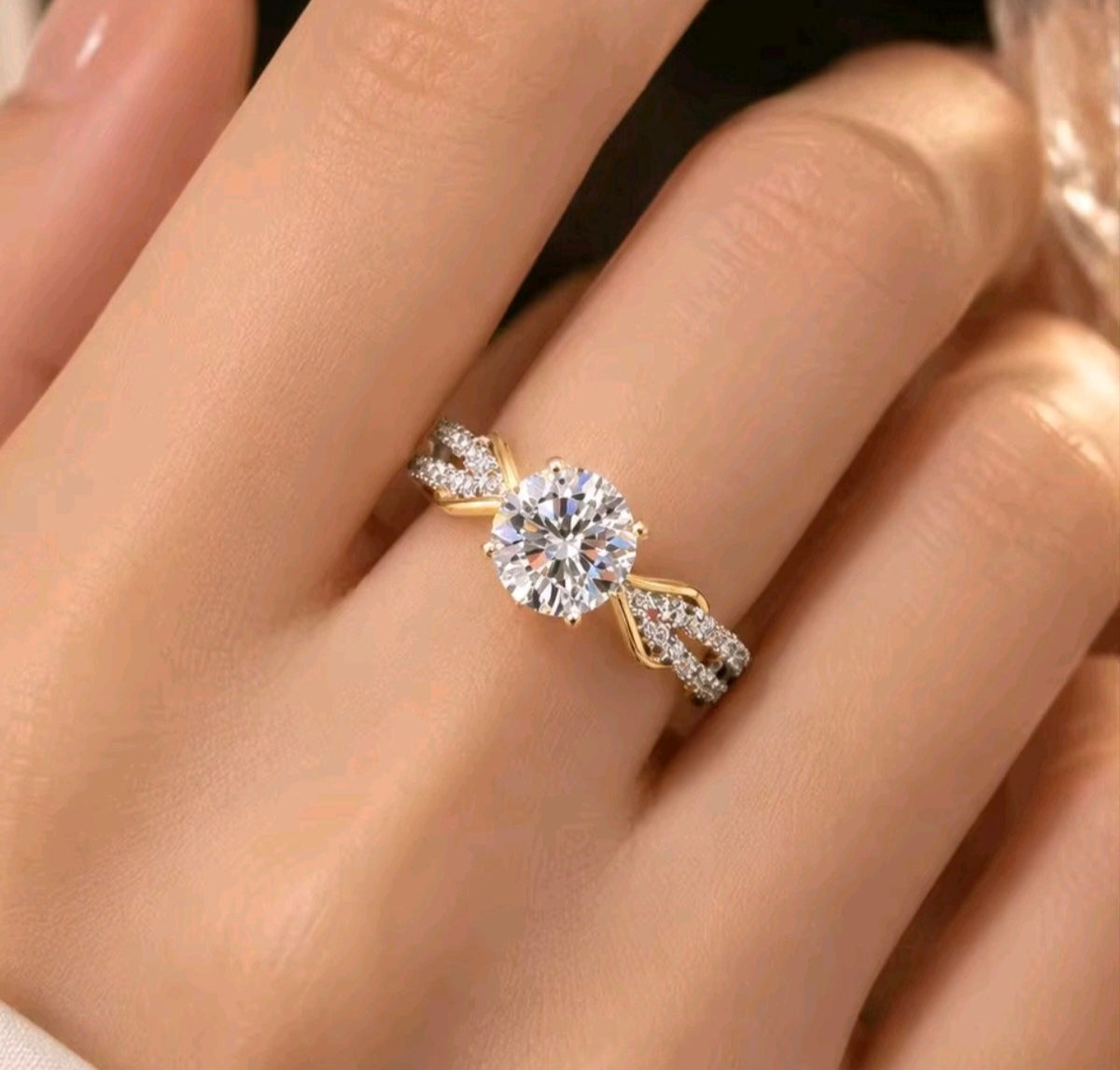 925 Sterling Silver Moissanite Two Tone Twisted Pavé Solitaire Ring