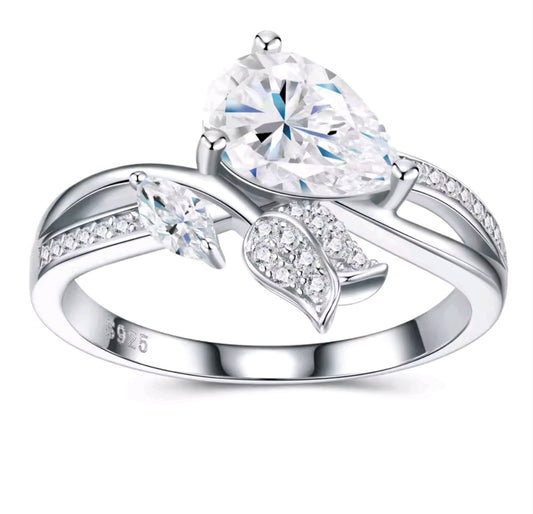 925 Sterling Silver Moissanite Water Drop & Floral Ring